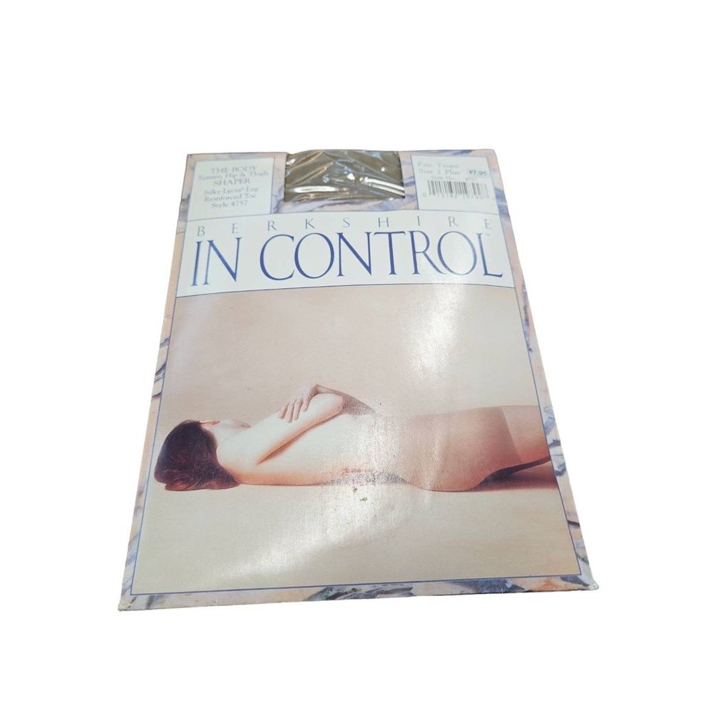 Berkshire In Control Tsupe Pantyhose sz 2 New in Package